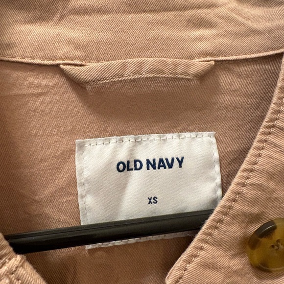 Old Navy Blush Pink Button-Up - Picture 3 of 4